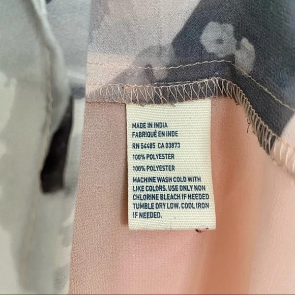 American Eagle Outfitters Sheer  Floral & Pink Blouse - Picture 6 of 6